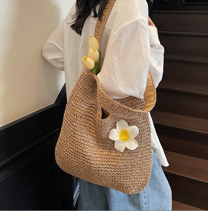 Raffia tote bag