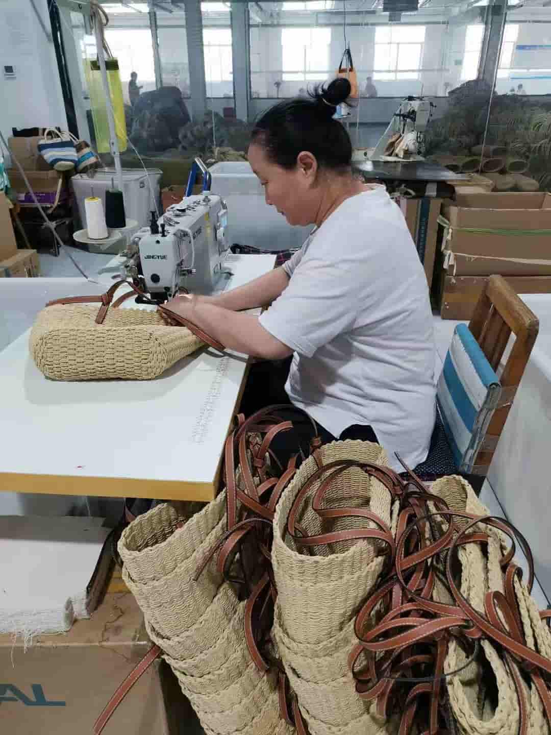 quality check raffia bag