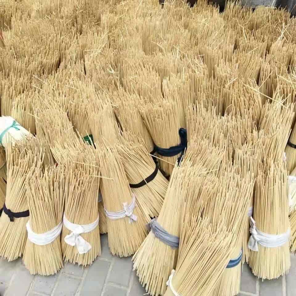 raffia colour natural